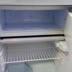یخچال 11 فوت هیمالیا مدل HRED240 رنگ سفید چرم